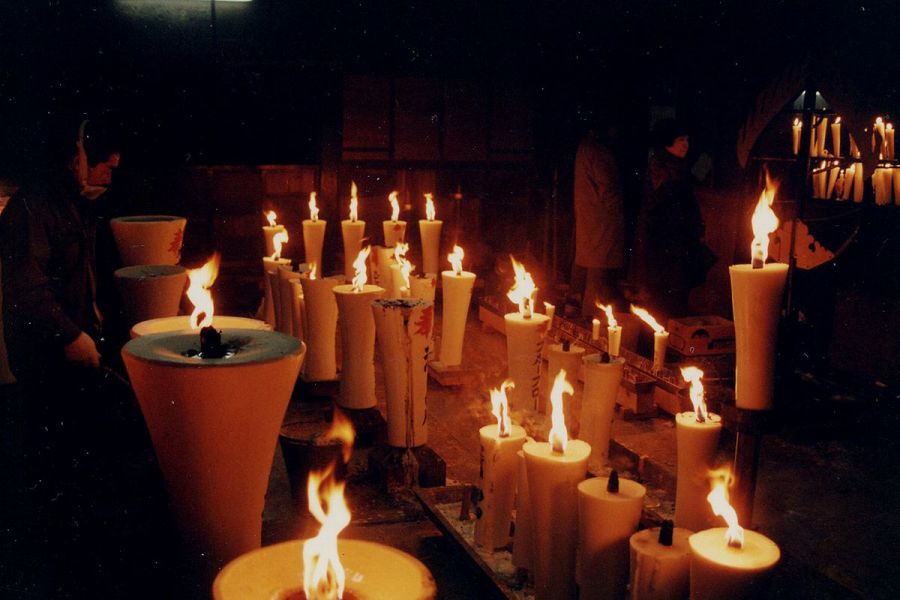 白山神社のお筒粥の神事・献灯祭